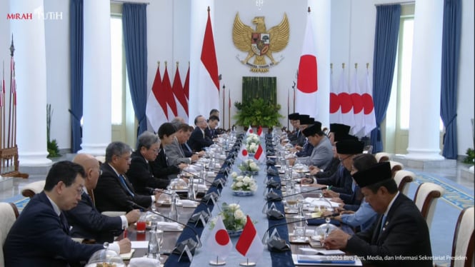 678201821bdc5-di-depan-pm-jepang-prabowo-sebut-sebagian-rakyat-indonesia-alami-kurang-gizi_665_374.jpg