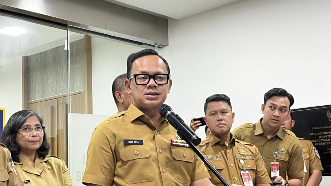 68076741be1bf-kemendagri-sebut-lucky-hakim-tak-pakai-apbd-saat-liburan-ke-jepang_665_374.jpeg