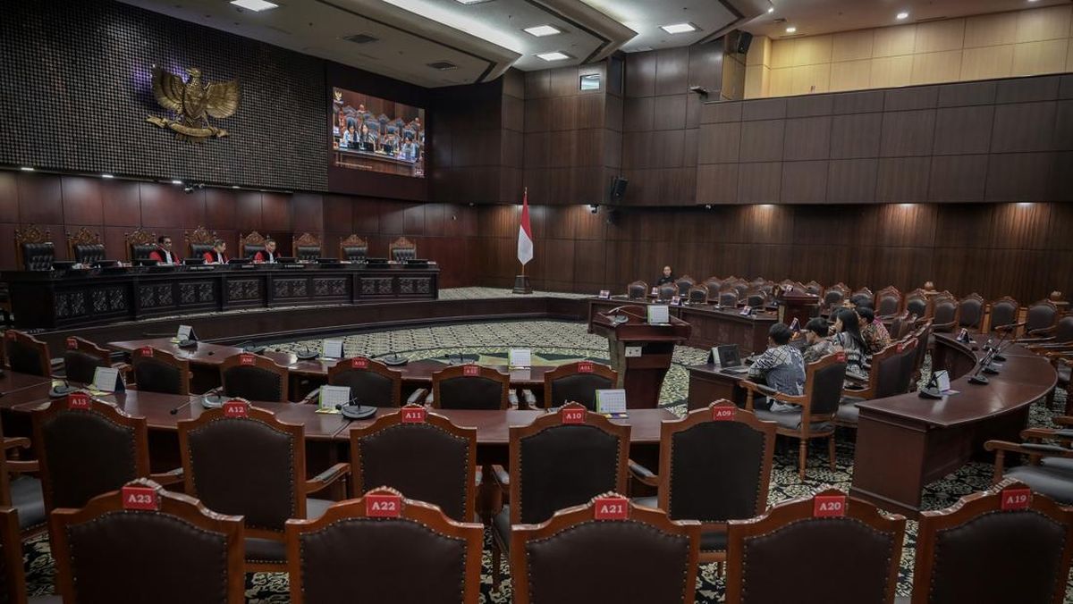 sidang-perdana-gugatan-uu-tni-1746770119917_169.jpeg