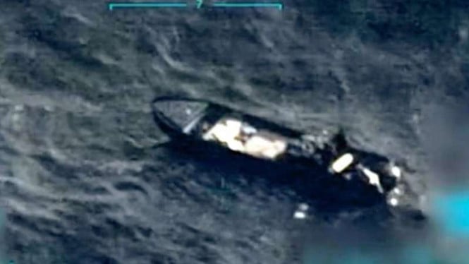 68c8e74cec486-militer-as-menghancurkan-kapal-pengangkut-narkoba-dari-venezuela-di-laut-karibia_665_3.jpeg